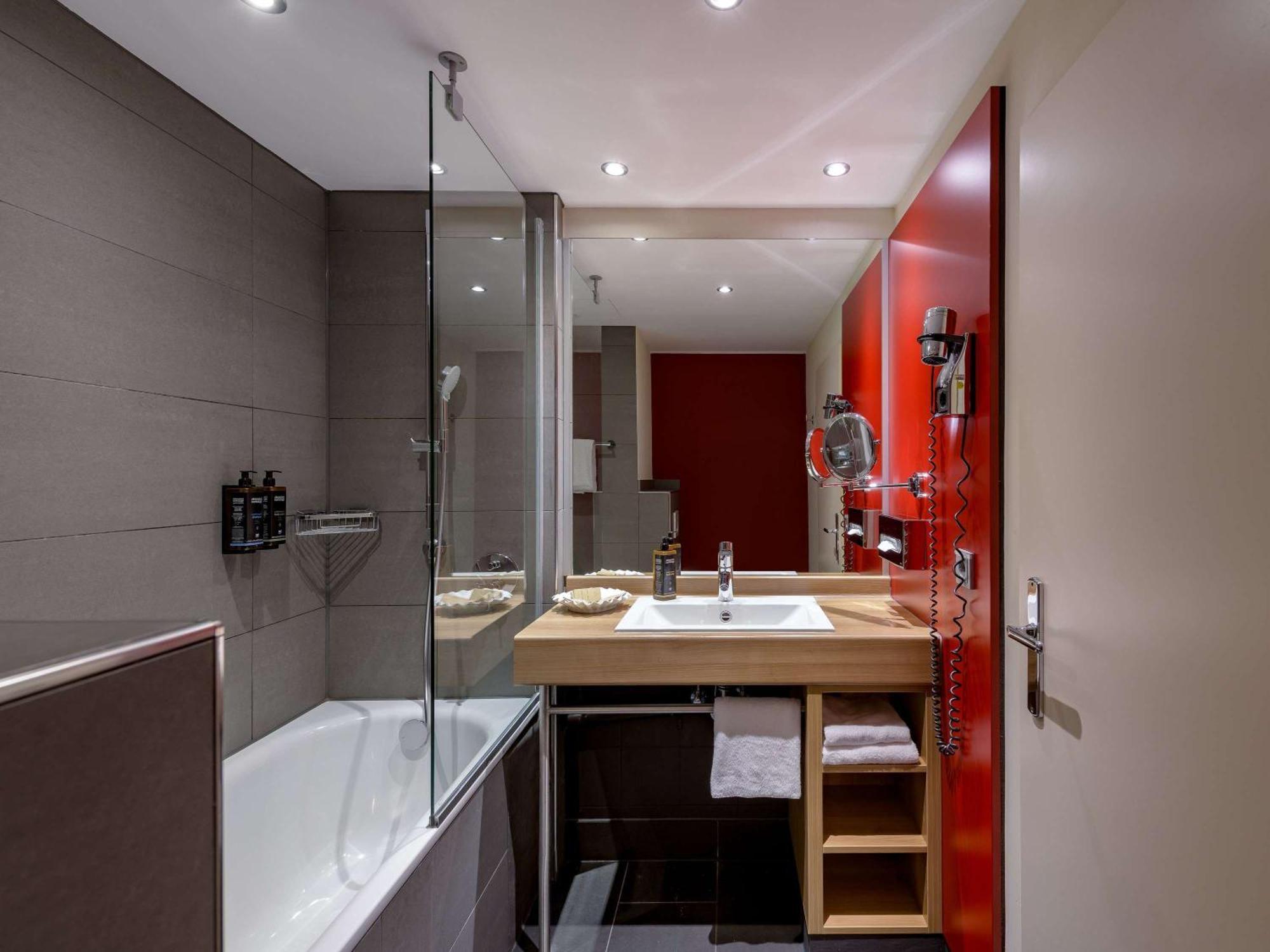 Mercure Hotel Stuttgart Airport Messe Экстерьер фото