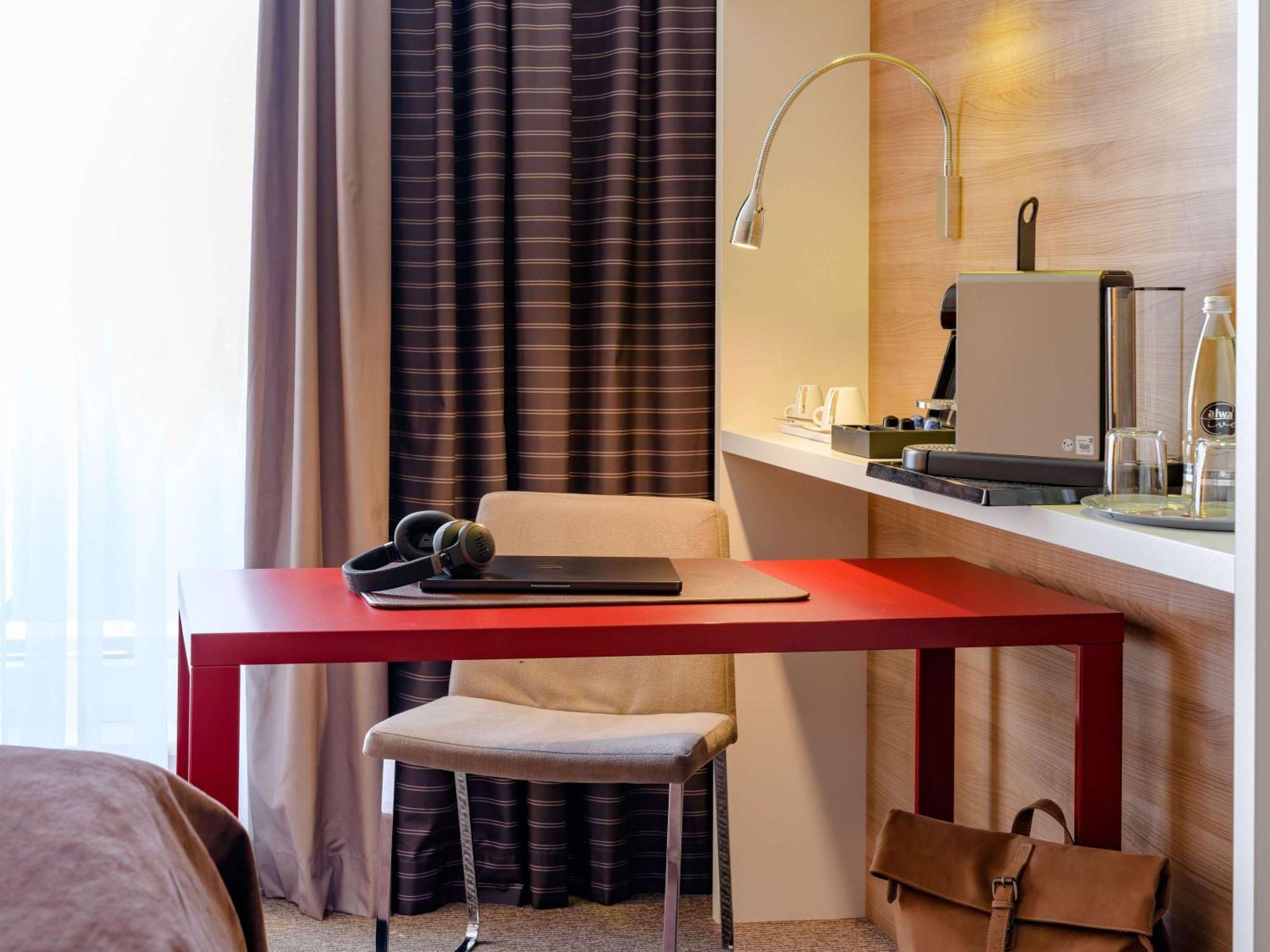 Mercure Hotel Stuttgart Airport Messe Экстерьер фото