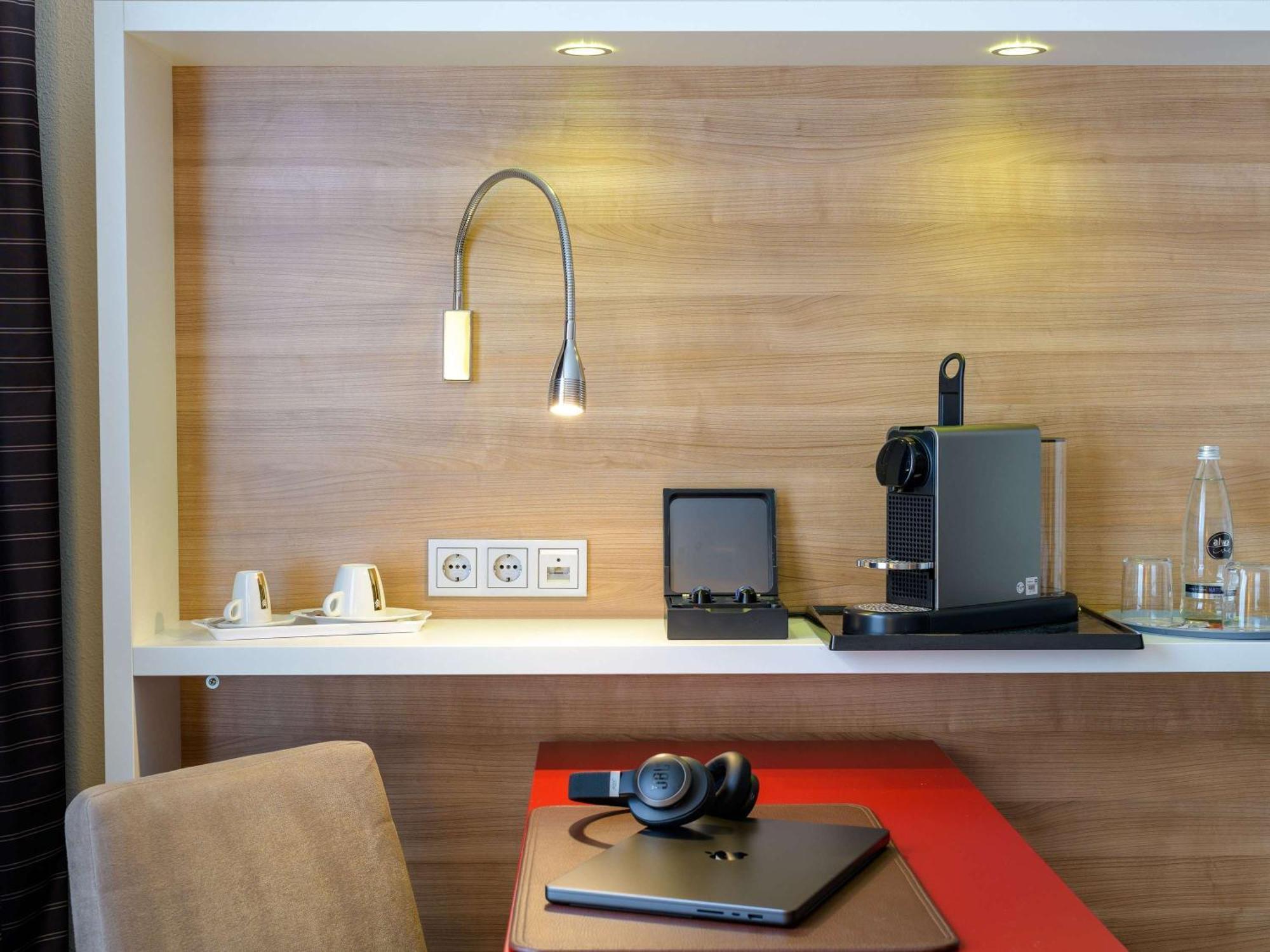 Mercure Hotel Stuttgart Airport Messe Экстерьер фото