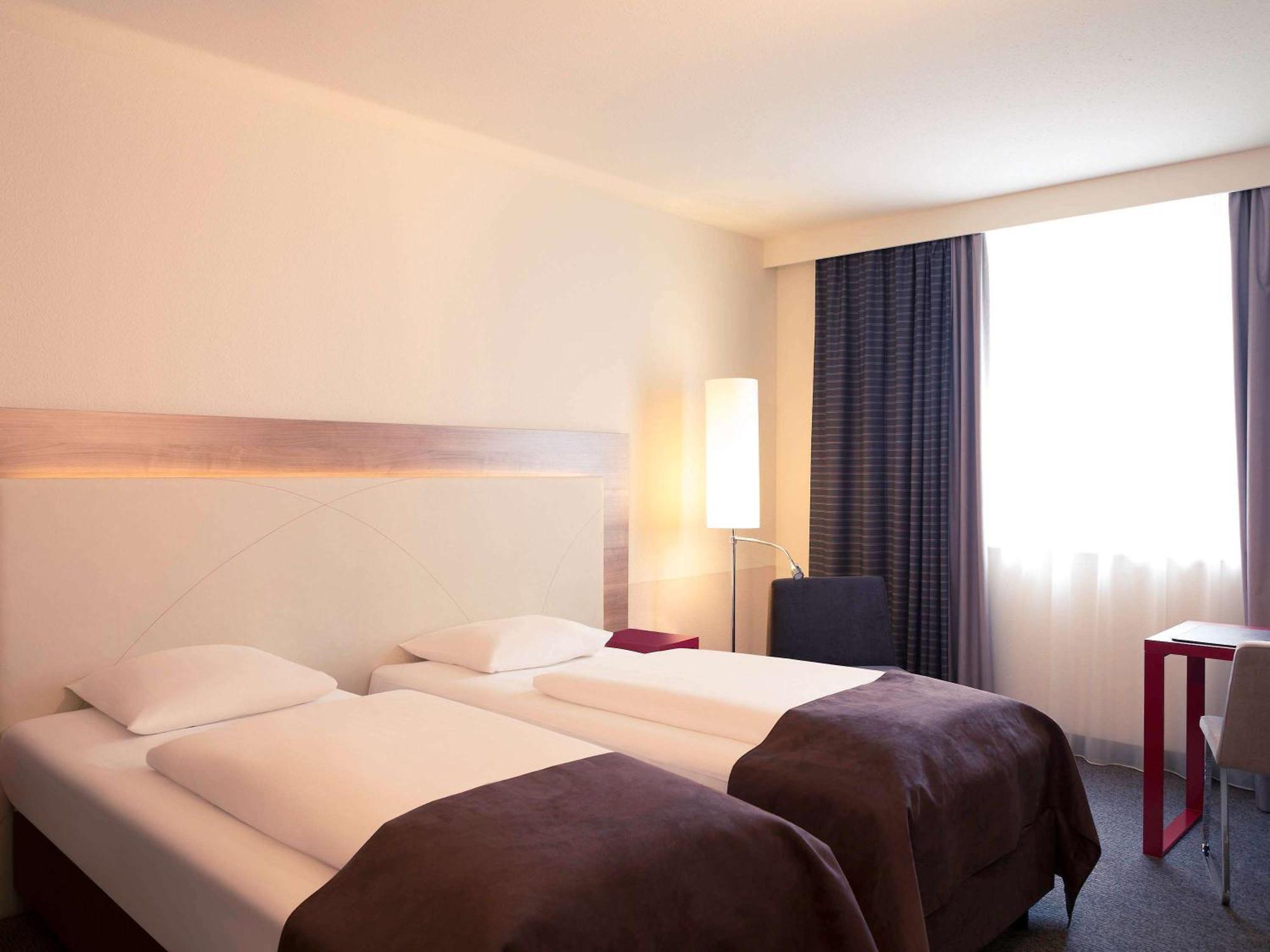 Mercure Hotel Stuttgart Airport Messe Экстерьер фото