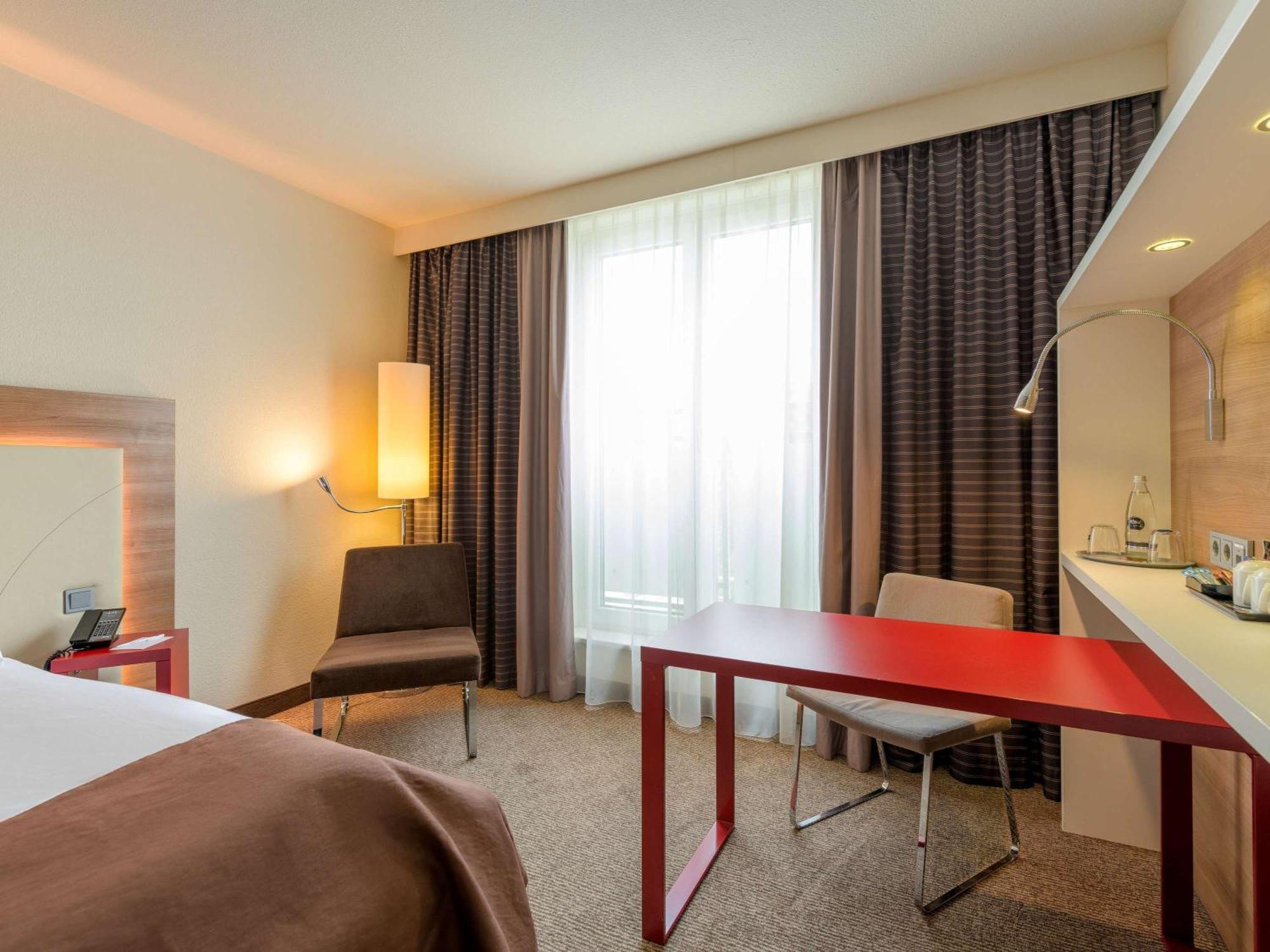 Mercure Hotel Stuttgart Airport Messe Экстерьер фото