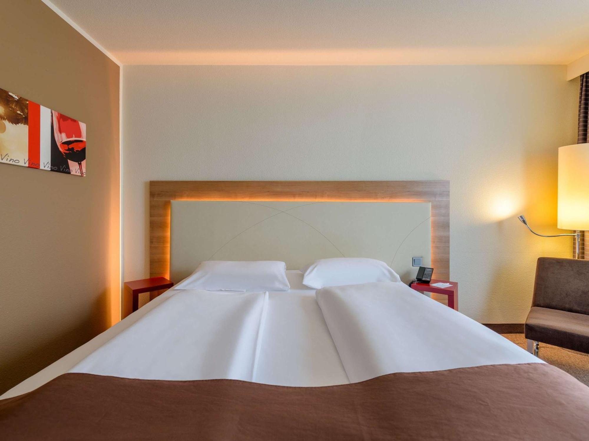 Mercure Hotel Stuttgart Airport Messe Экстерьер фото