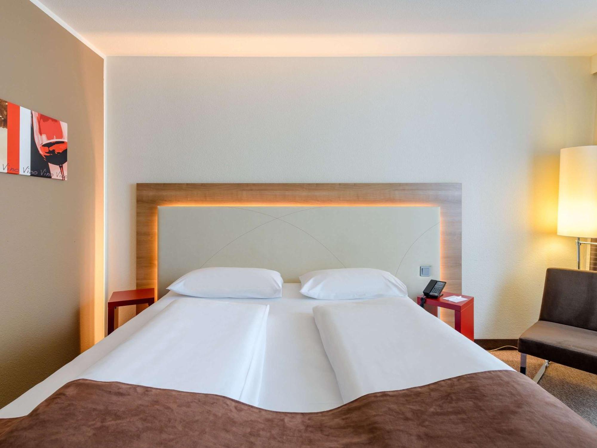 Mercure Hotel Stuttgart Airport Messe Экстерьер фото