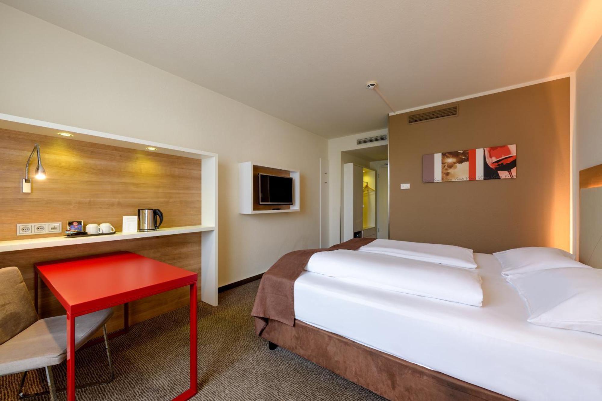 Mercure Hotel Stuttgart Airport Messe Экстерьер фото