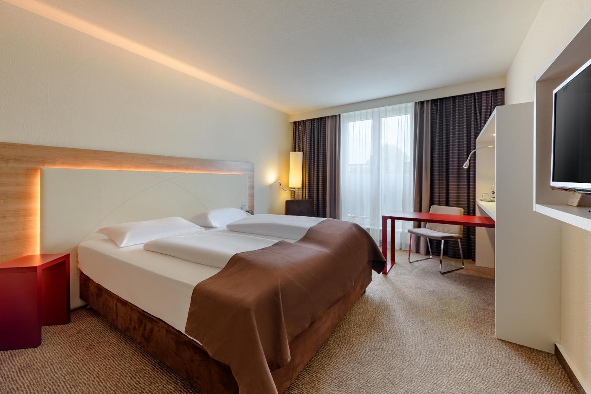 Mercure Hotel Stuttgart Airport Messe Экстерьер фото